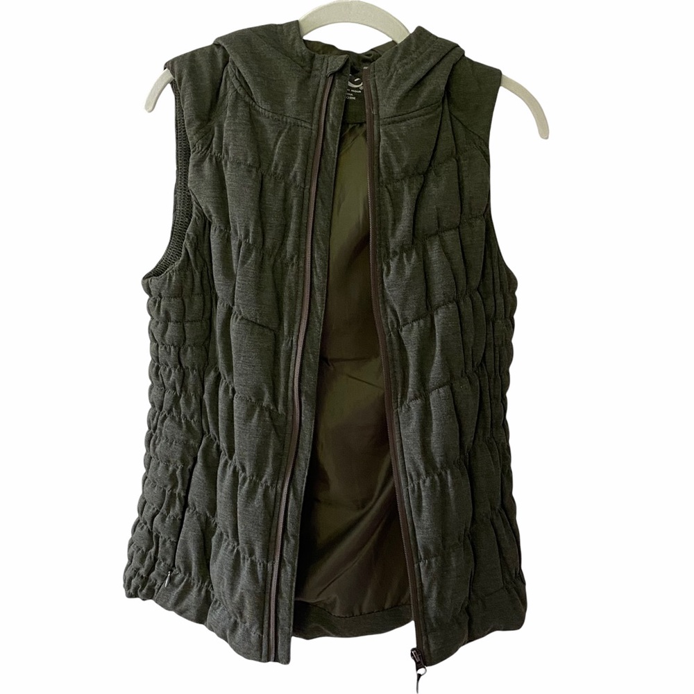 Be by Blanc Noir Army Green Knit Quilted Puffer Vest Size Medium